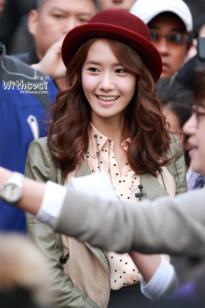 [OTHER][31-12-2011]YoonA tại trường quay của bộ phim " Love Rain " - Page 21 183754484F7C64D420029F