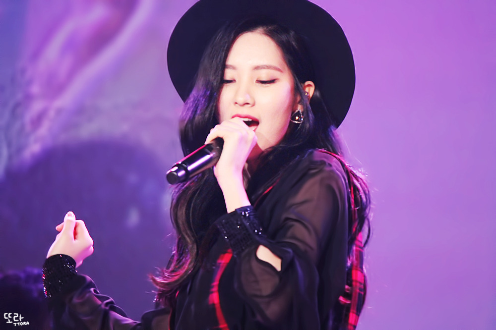 [PIC][11-11-2014]TaeTiSeo biểu diễn tại "Passion Concert 2014" ở Seoul Jamsil Gymnasium vào tối nay - Page 4 213CE237546716FB04F98F