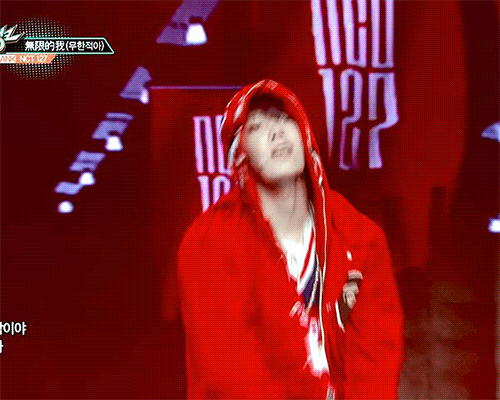 GIFS YUYU BB ♥ (imagine being this hot, cant relate))  2171043C586F6F942A731A