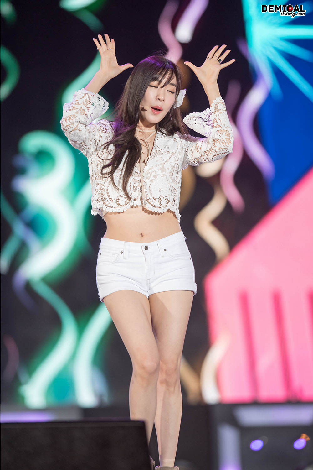 [PIC][27-07-2015]SNSD tham dự "MBC Music Core Summer Festival" tại Ulsan vào tối nay - Page 2 240C073855BD0A9B2044CC