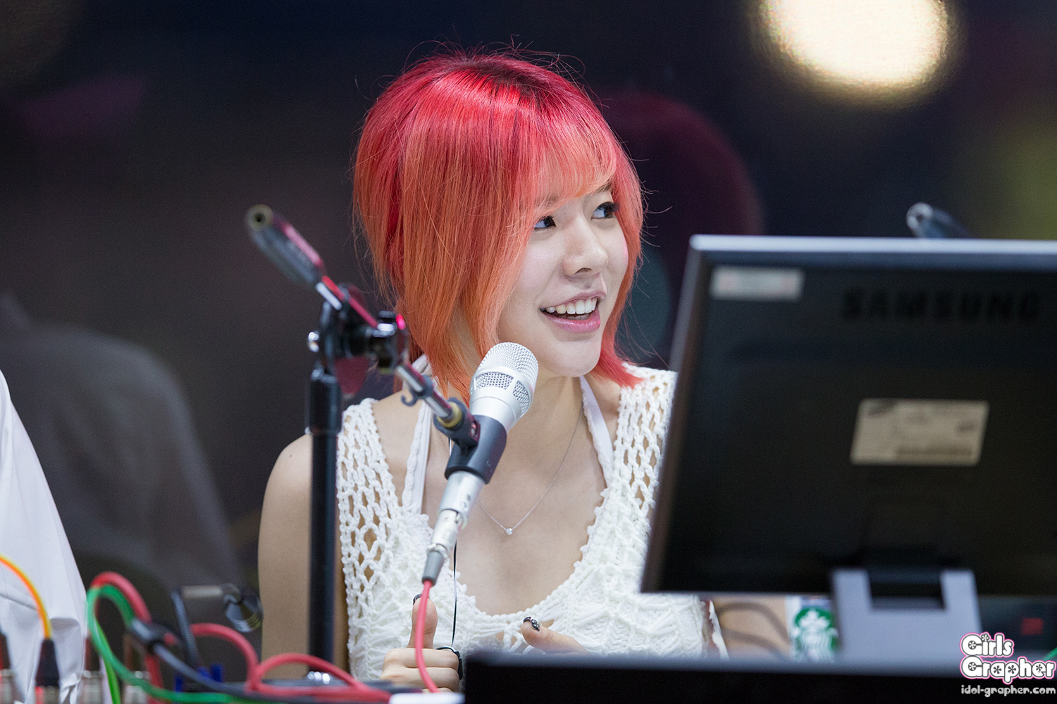 [OTHER][06-02-2015]Hình ảnh mới nhất từ DJ Sunny tại Radio MBC FM4U - "FM Date" - Page 21 2254654455A792E52E5366