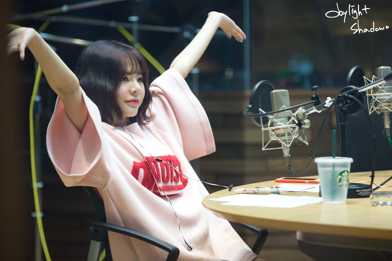 [OTHER][06-02-2015]Hình ảnh mới nhất từ DJ Sunny tại Radio MBC FM4U - "FM Date" - Page 31 2755674A566DD0B92B09BF